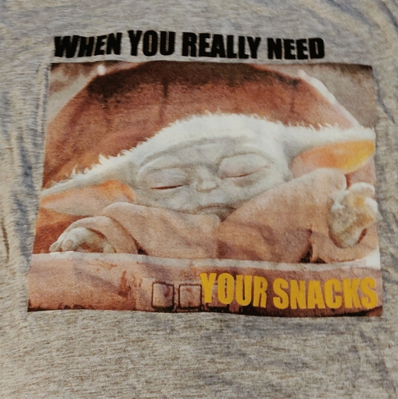 ⭐NWT Baby Yoda Star Wars Tee ⭐ - Picture 2 of 3